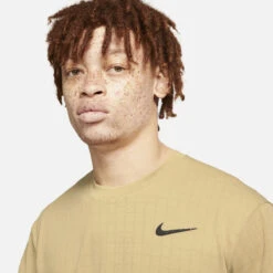 Nike Men's Dri-FIT Breathe Slam Top (Parachute Beige) 6 Nike Men's Dri-FIT Breathe Slam Top (Parachute Beige) -Head Store CV3840 297 PHSYM001 3144